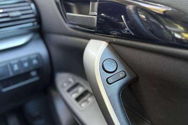 2024 Mitsubishi Eclipse Cross ES YB