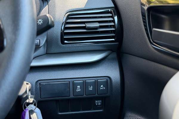 2024 Mitsubishi Eclipse Cross ES YB