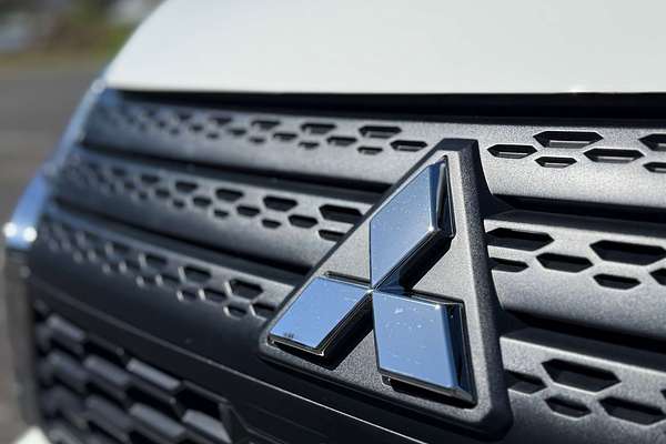 2024 Mitsubishi Eclipse Cross ES YB