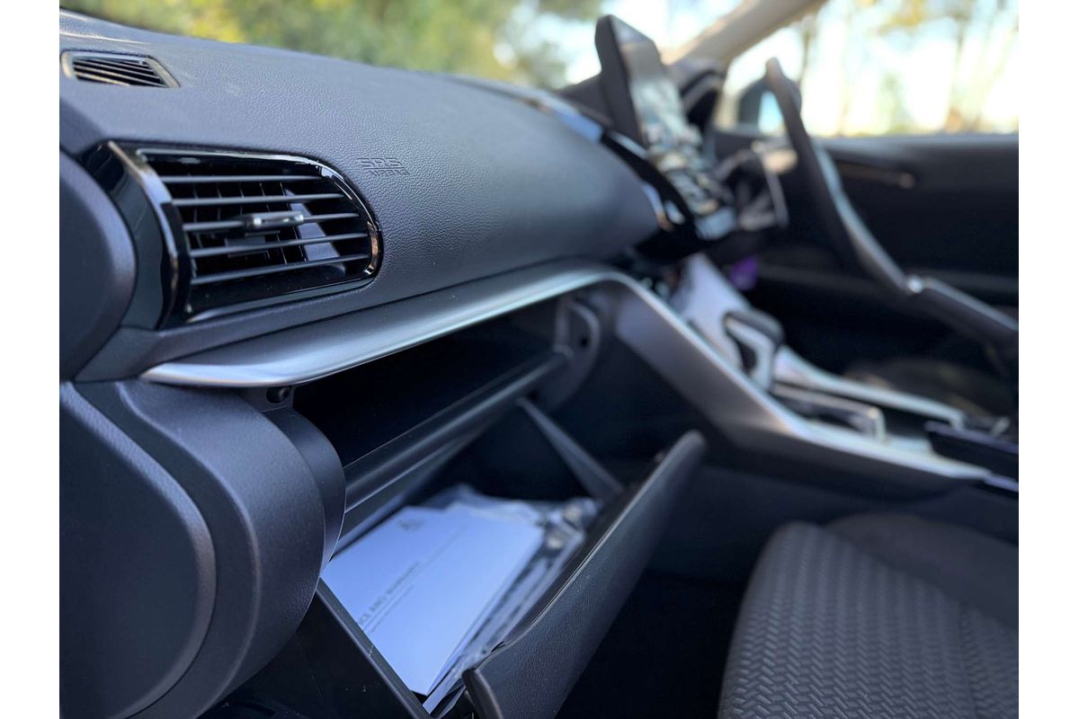 2024 Mitsubishi Eclipse Cross ES YB