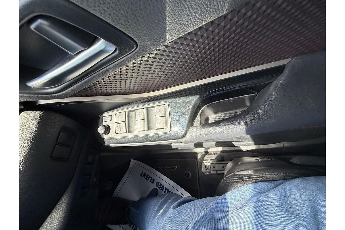 2017 Toyota C-HR Koba NGX50R