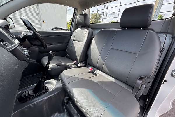 2013 Toyota Hilux Workmate TGN16R Rear Wheel Drive