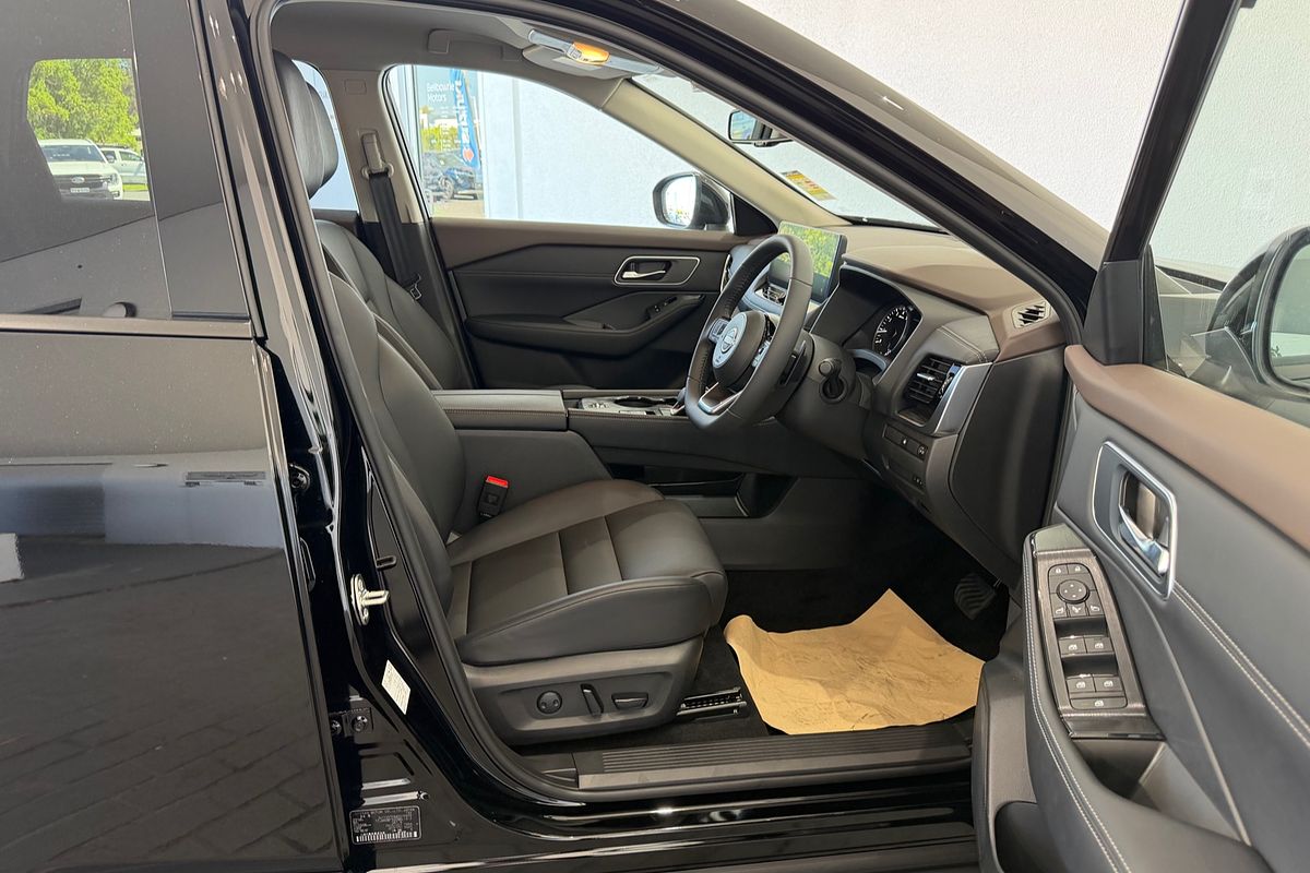 2025 Nissan X-TRAIL Ti T33