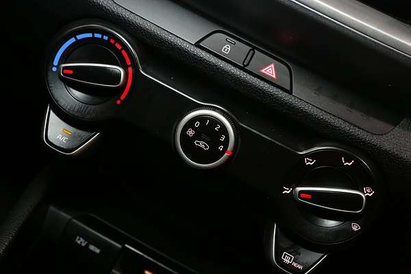 2024 Kia Stonic S YB