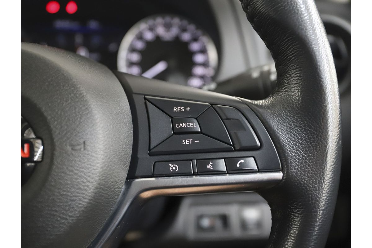 Nissan NAVARA 4X4 2.3 DSL AUTO DC P4X