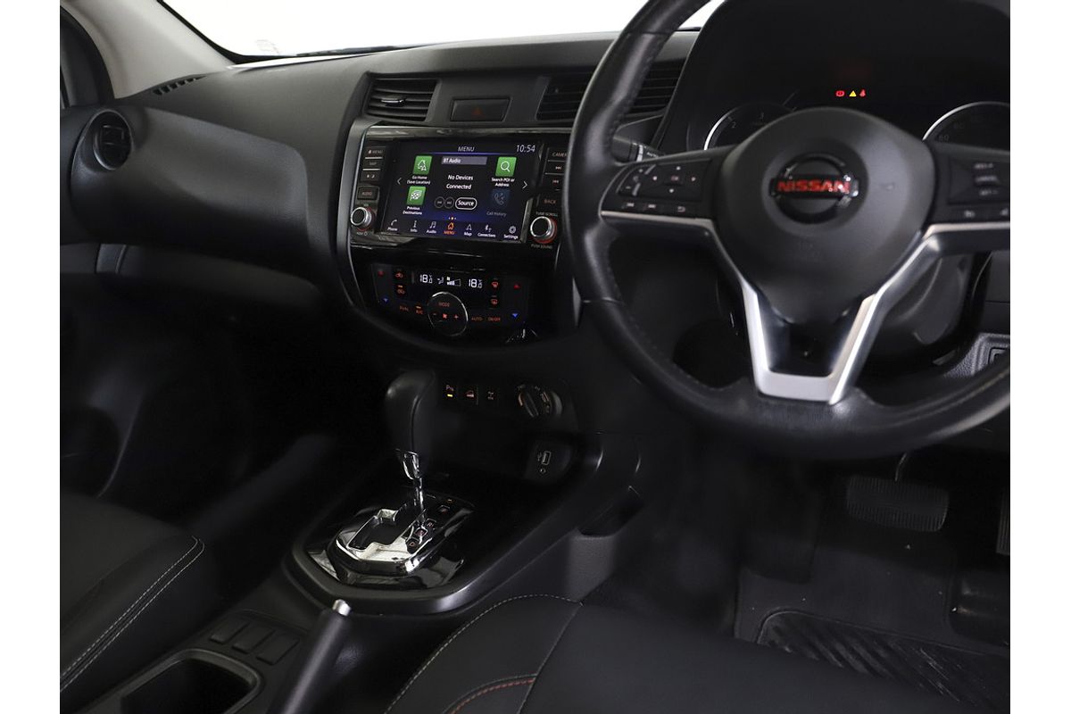 Nissan NAVARA 4X4 2.3 DSL AUTO DC P4X