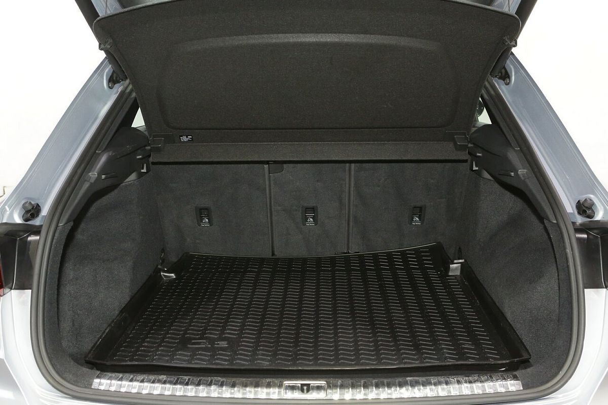 2022 Audi Q3 40 TFSI F3