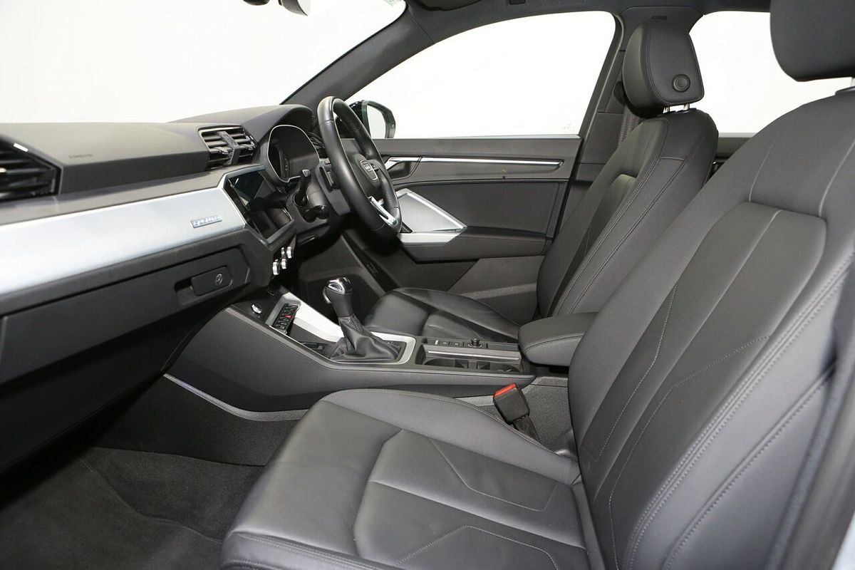 2022 Audi Q3 40 TFSI F3