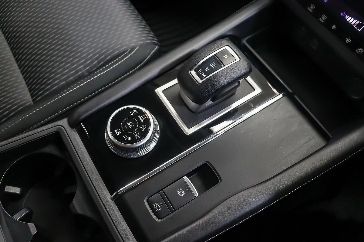 2023 Mitsubishi Outlander ES ZM