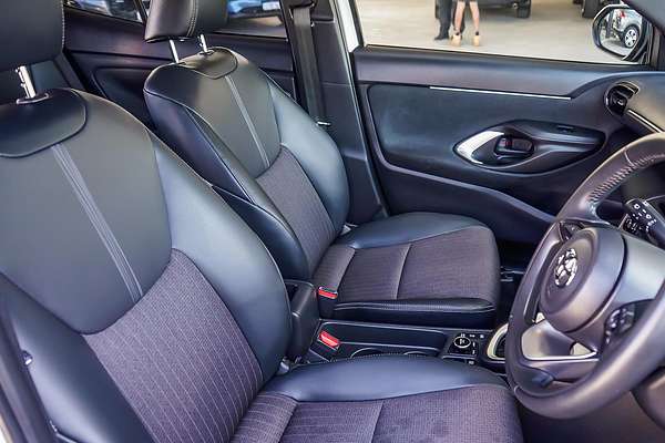 2022 Toyota Yaris Cross Urban MXPJ15R