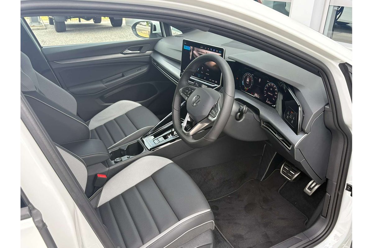 2025 Volkswagen Golf 110TSI R-Line 8.5