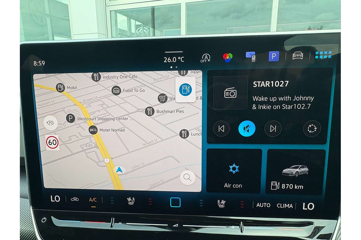 2025 Volkswagen Golf 110TSI R-Line 8.5