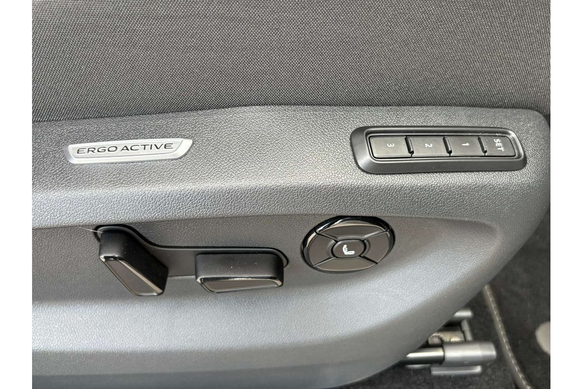 2025 Volkswagen Tayron 195TSI R-Line R4