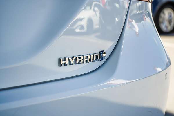 2021 Toyota Camry Ascent Sport AXVH70R