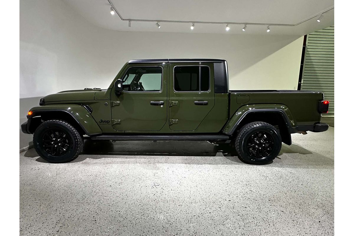 2022 Jeep Gladiator Night Eagle JT All Wheel Drive