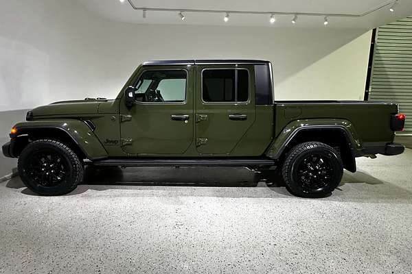 2022 Jeep Gladiator Night Eagle JT All Wheel Drive