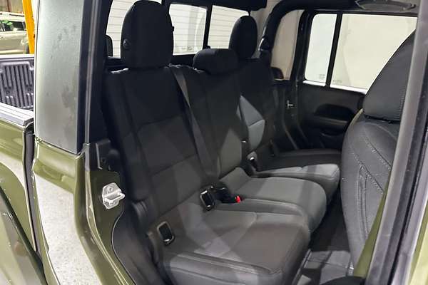 2022 Jeep Gladiator Night Eagle JT All Wheel Drive