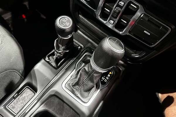 2022 Jeep Gladiator Night Eagle JT All Wheel Drive