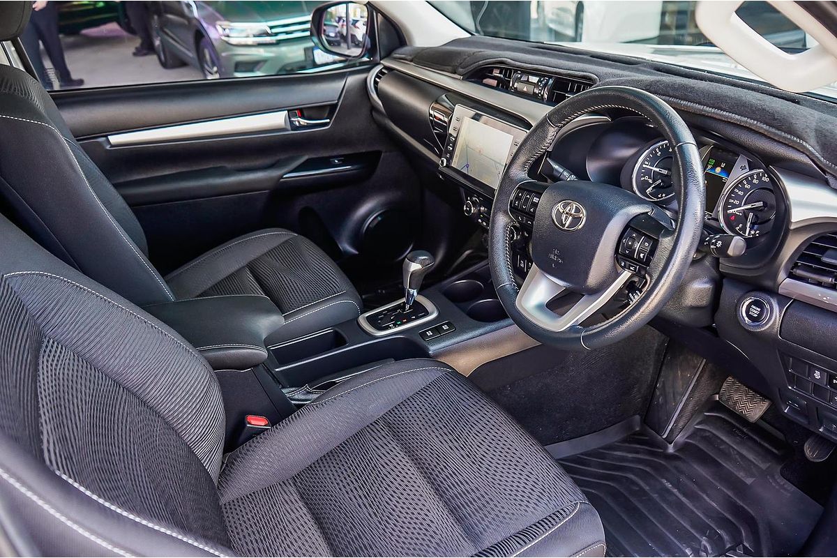 2021 Toyota Hilux SR5 GUN126R 4X4