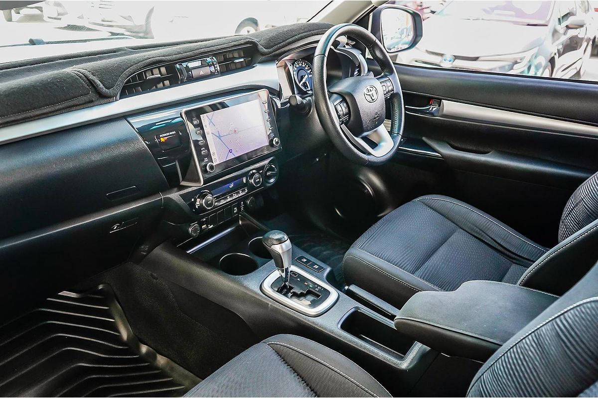 2021 Toyota Hilux SR5 GUN126R 4X4