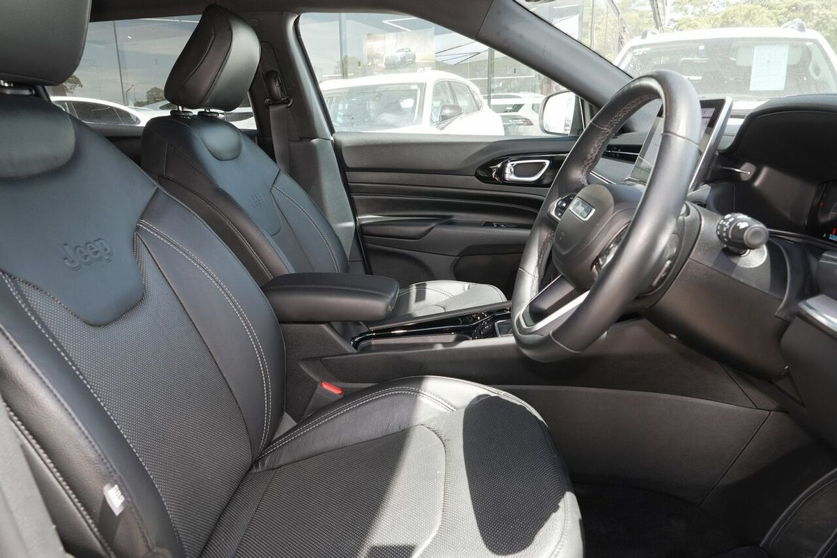 2023 Jeep Compass S-Limited M6