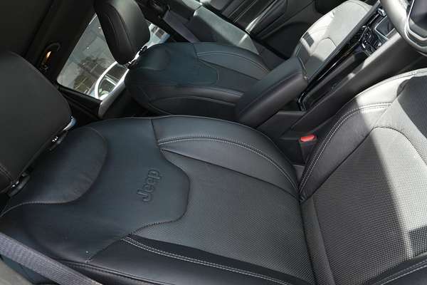 2023 Jeep Compass S-Limited M6