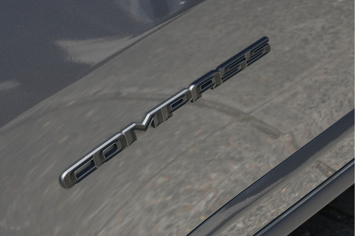 2023 Jeep Compass S-Limited M6