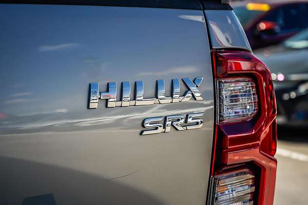 2021 Toyota Hilux SR5 GUN126R 4X4