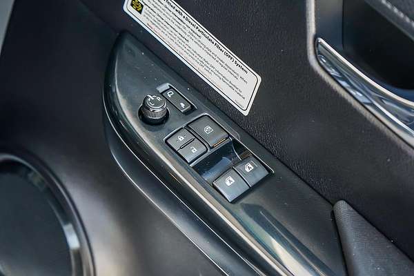 2021 Toyota Hilux SR5 GUN126R 4X4