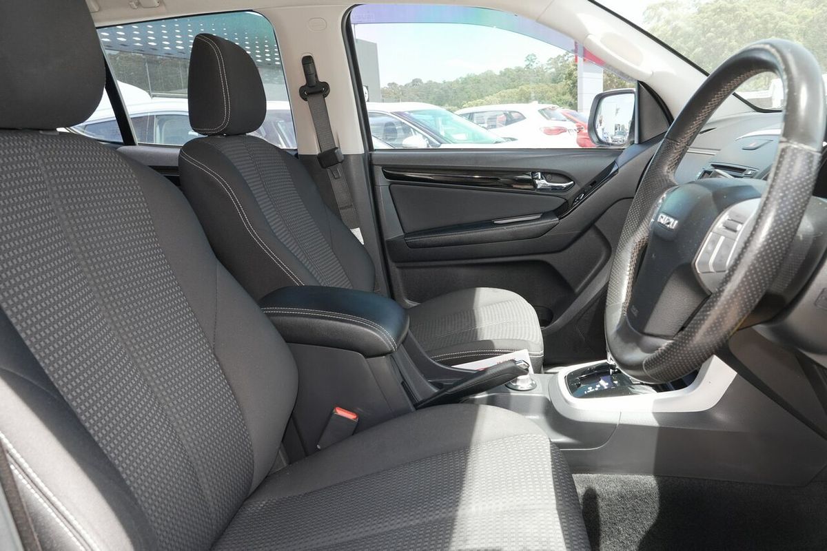 2019 Isuzu MU-X LS-M