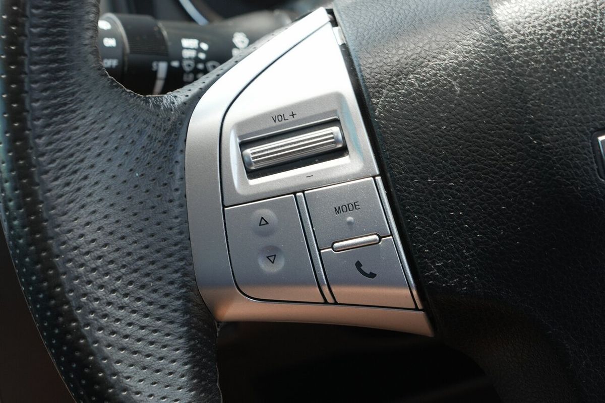 2019 Isuzu MU-X LS-M