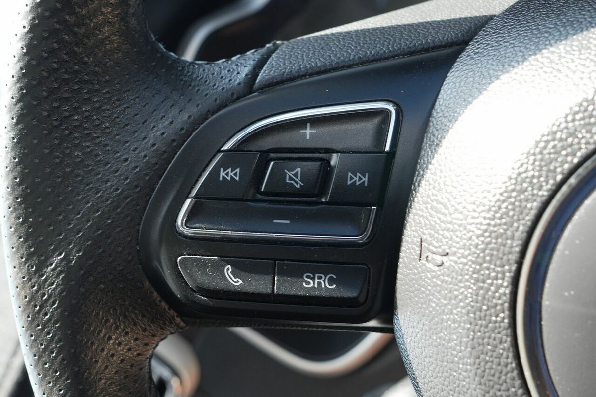 2019 MG ZS Essence AZS1