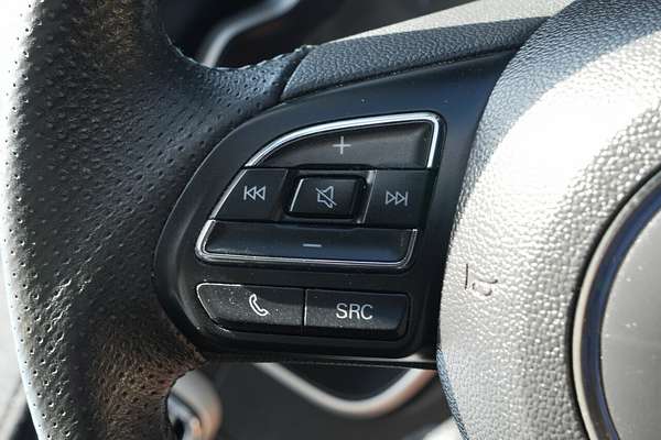 2019 MG ZS Essence AZS1