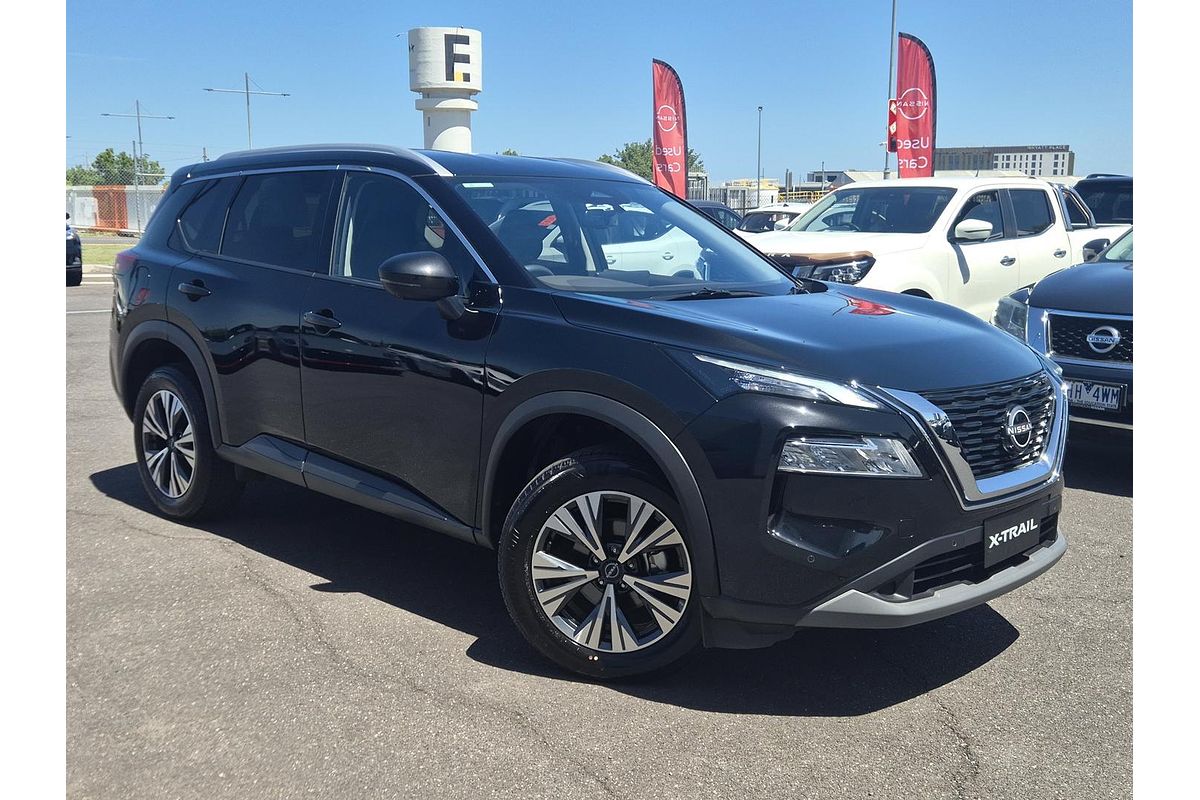 2025 Nissan X-TRAIL ST-L T33