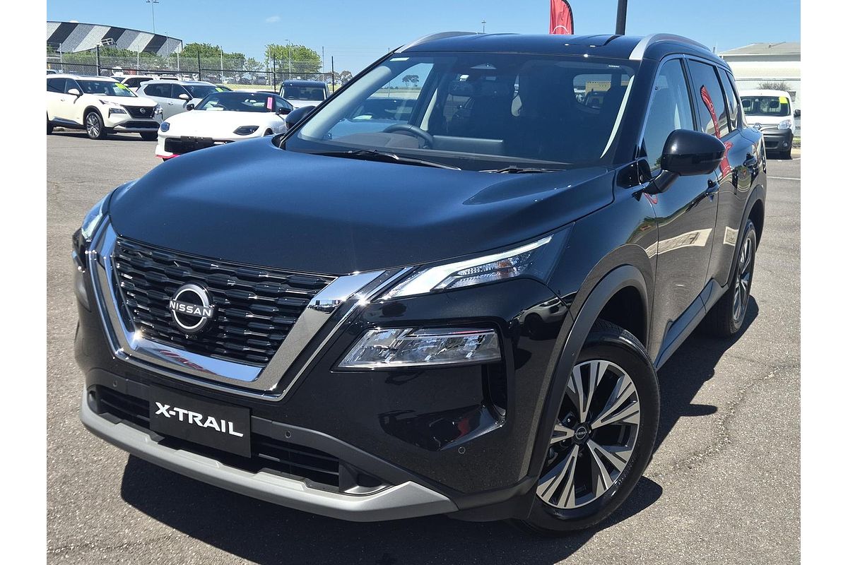 2025 Nissan X-TRAIL ST-L T33