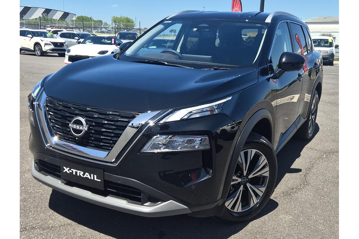 2025 Nissan X-TRAIL ST-L T33