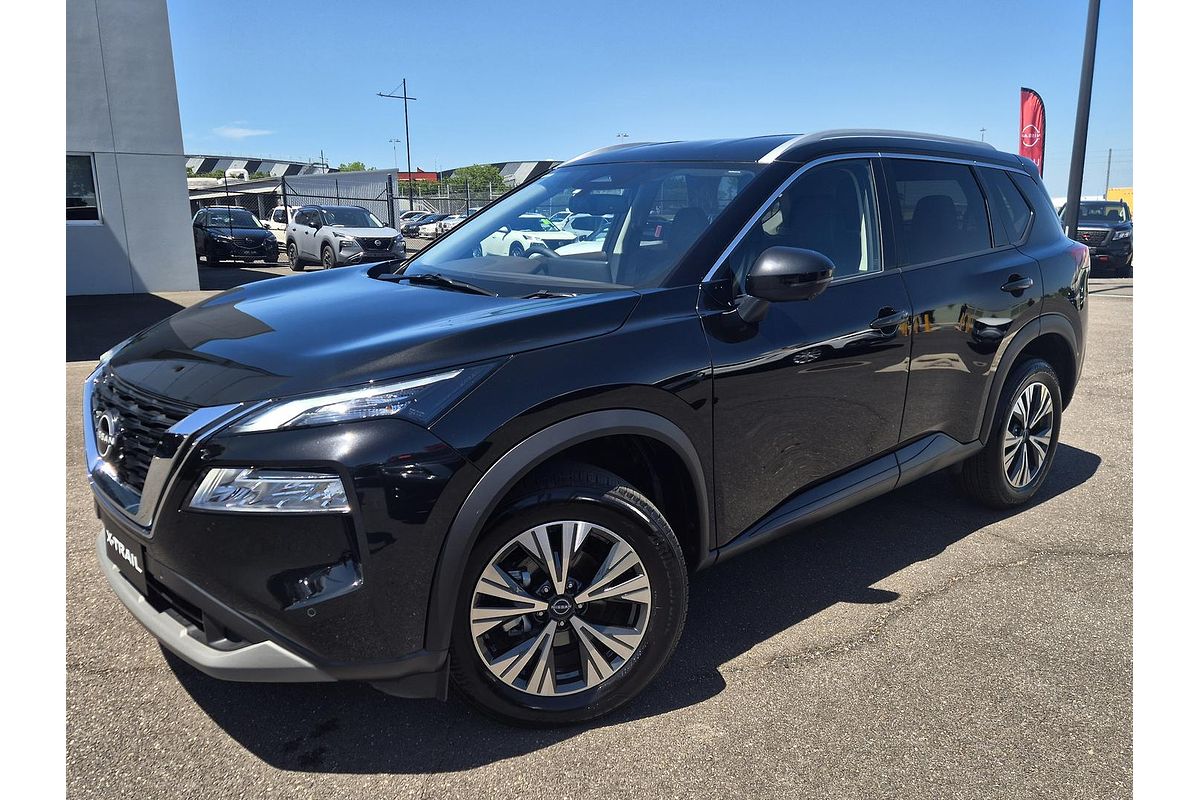 2025 Nissan X-TRAIL ST-L T33