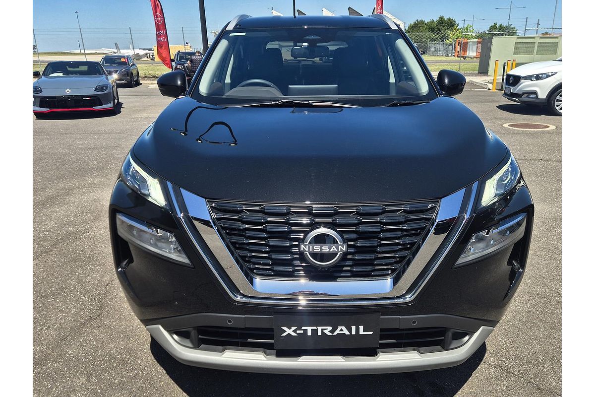 2025 Nissan X-TRAIL ST-L T33