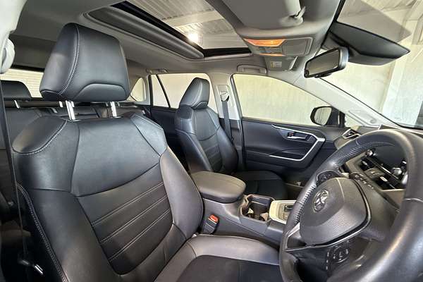 2020 Toyota RAV4 Cruiser AXAH54R