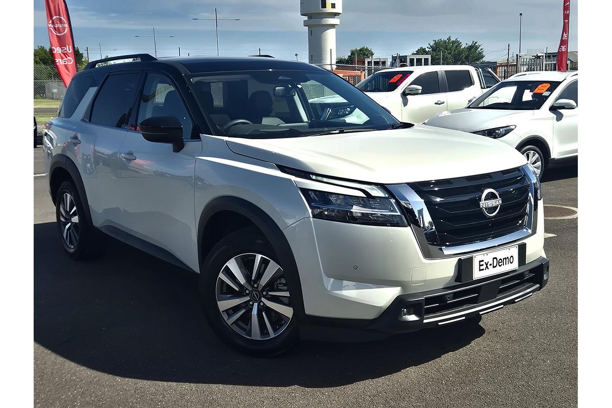 2024 Nissan Pathfinder Ti R53