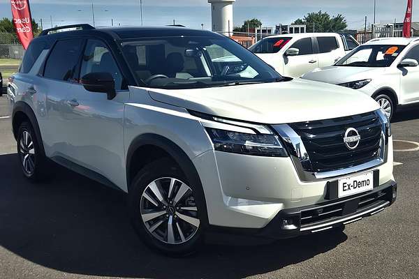 2024 Nissan Pathfinder Ti R53