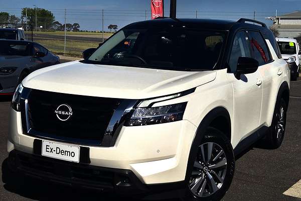 2024 Nissan Pathfinder Ti R53