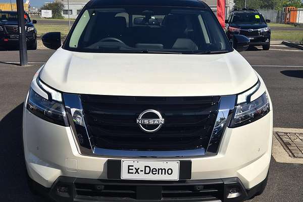 2024 Nissan Pathfinder Ti R53