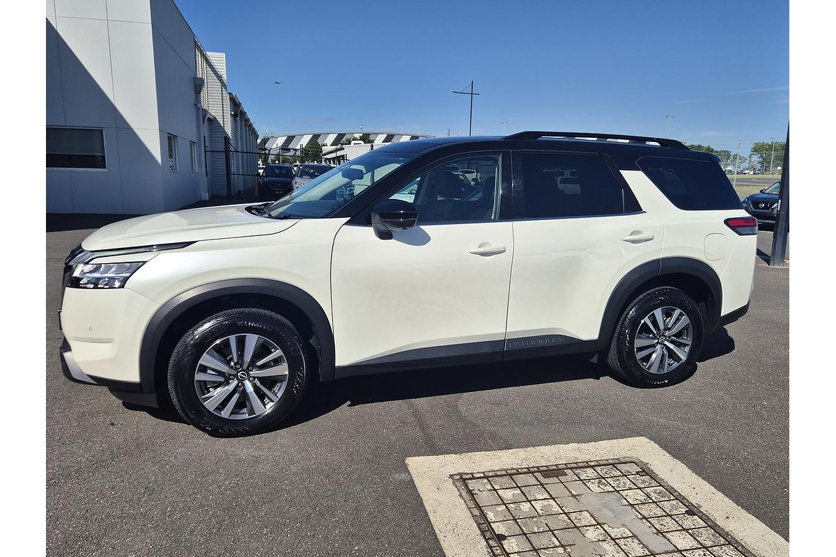 2024 Nissan Pathfinder Ti R53