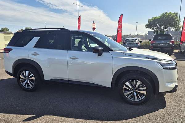 2024 Nissan Pathfinder Ti R53