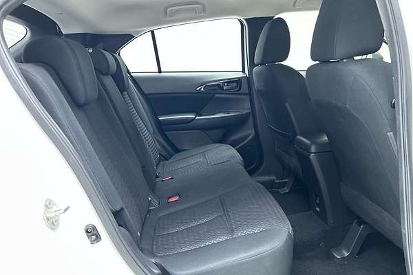 2023 Mitsubishi Eclipse Cross ES YB thumb-11