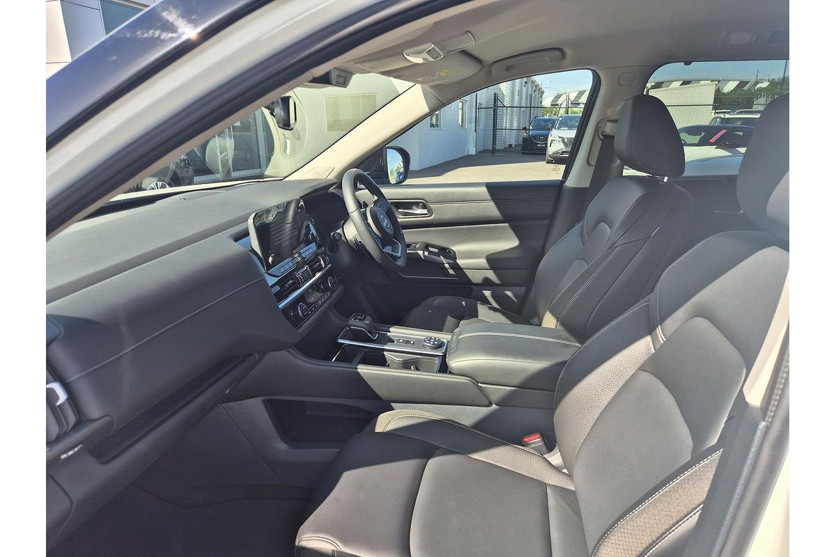 2024 Nissan Pathfinder Ti R53