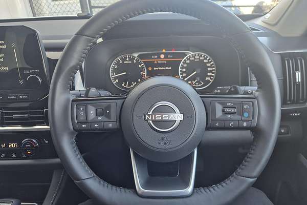 2024 Nissan Pathfinder Ti R53