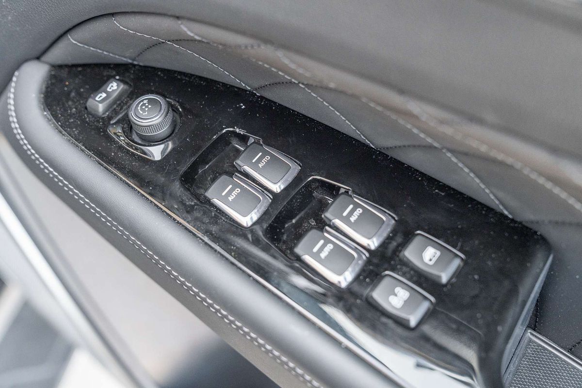 2023 SsangYong Rexton Ultimate Y461