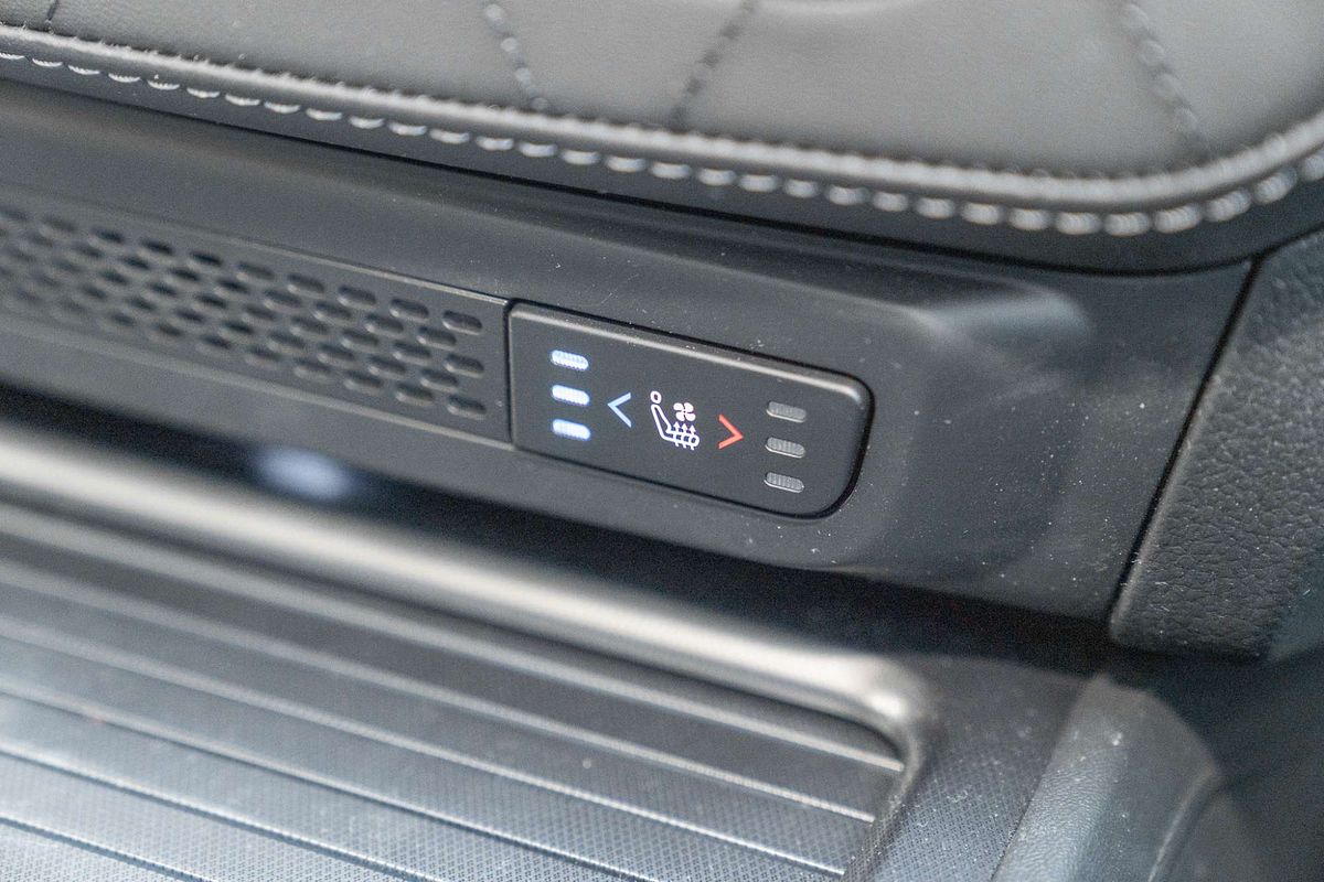 2023 SsangYong Rexton Ultimate Y461